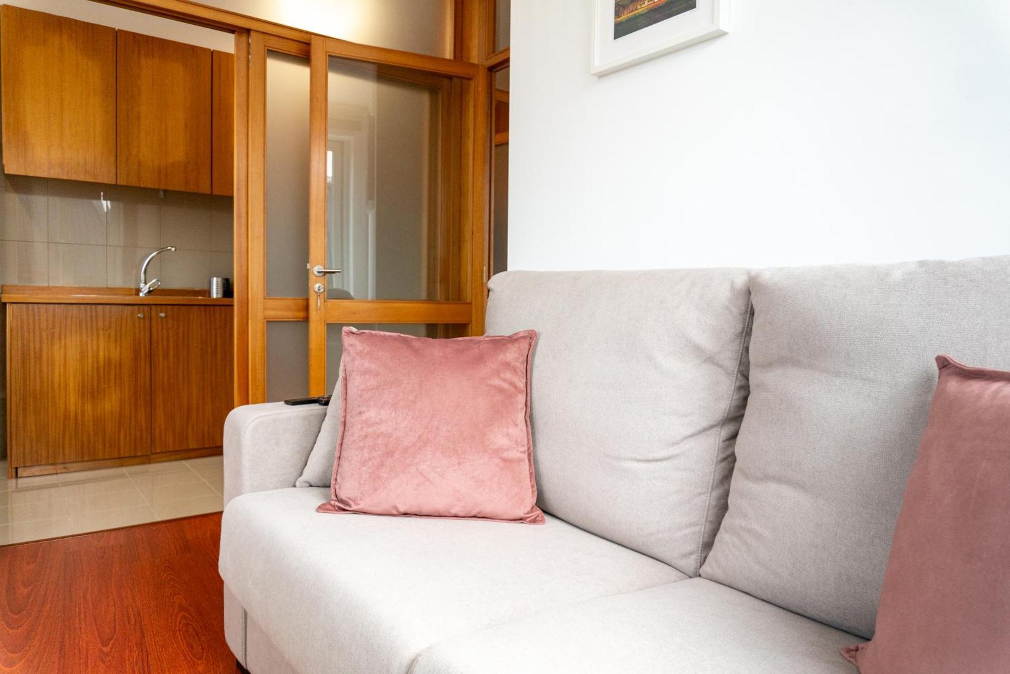 Lovely Cedofeita Apartment By Unique Hosts Porto Exterior photo